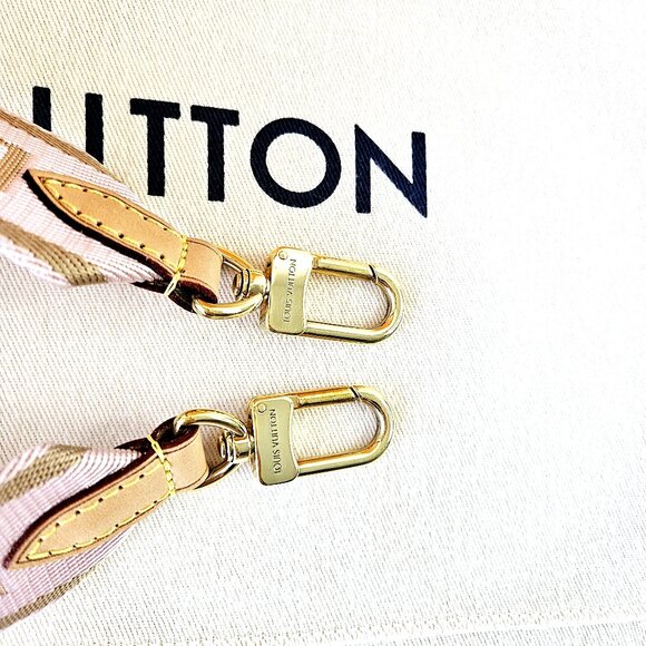 LOUIS VUITTON Multi Pochette Accessoires Pink - Picture 7 of 14
